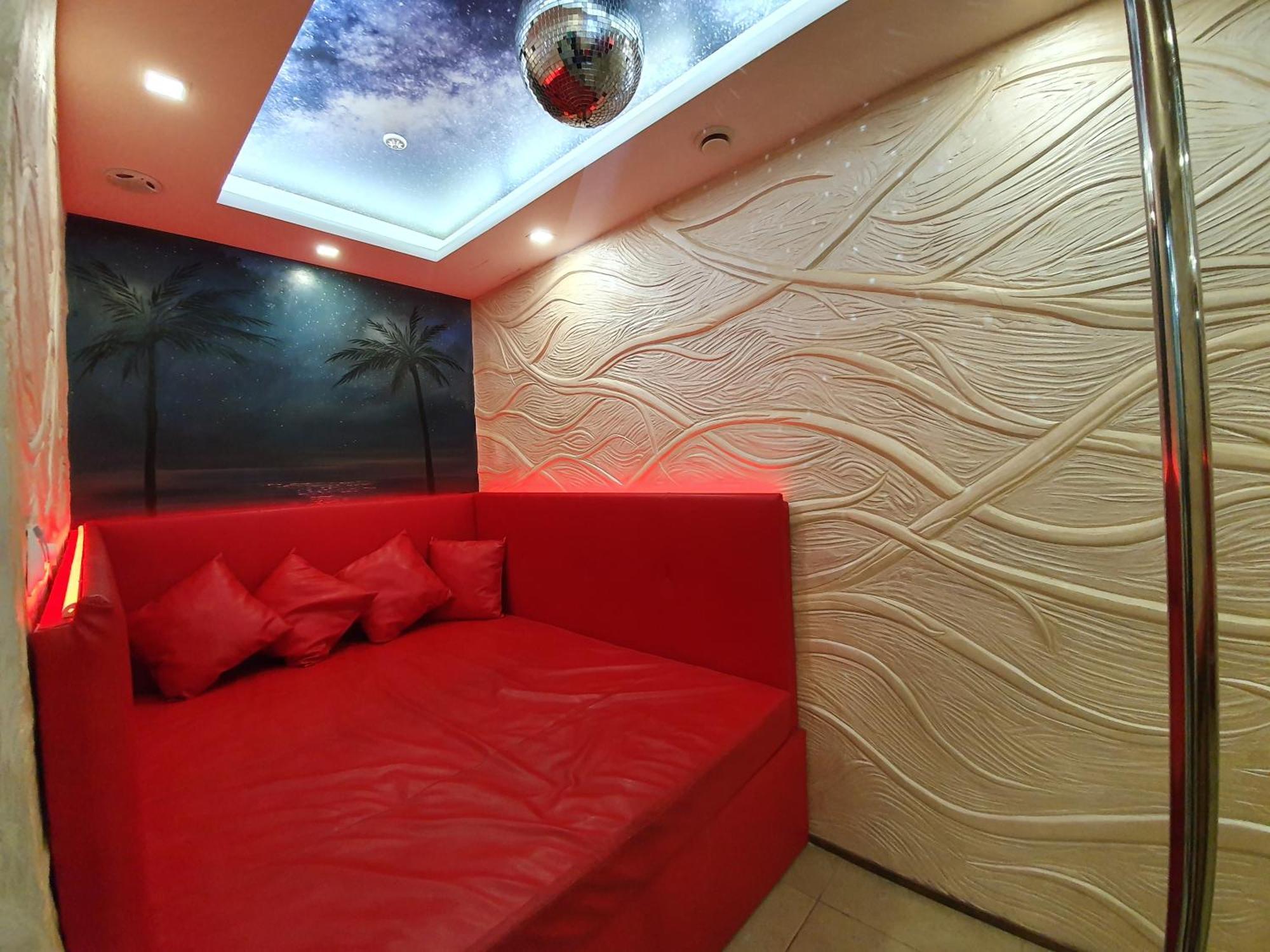 Hotel Sluch Starokostyantyniv Esterno foto